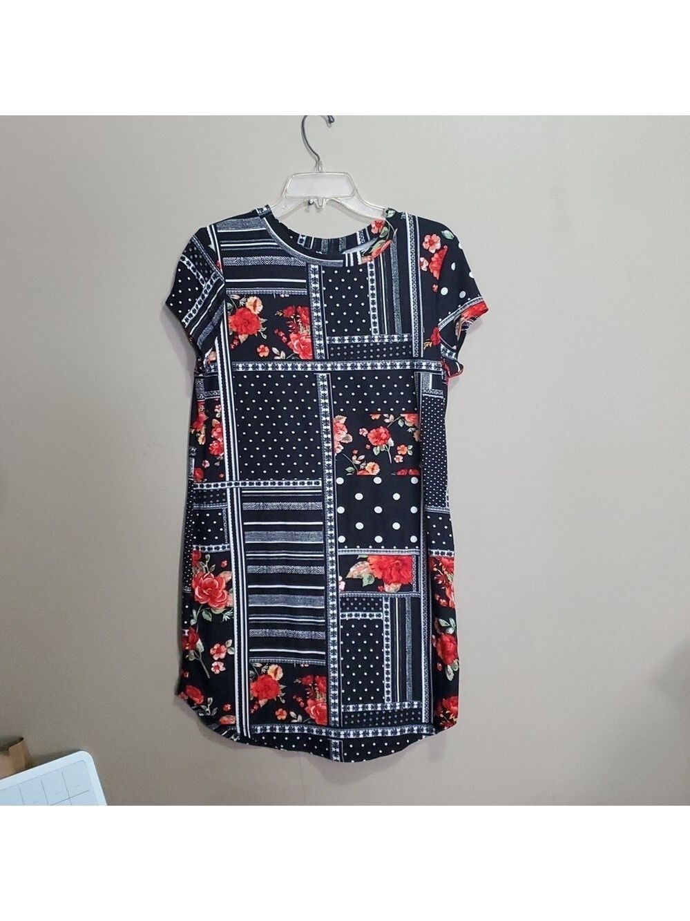Bobbie And Brooks Black And Red Floral Dress Size Medium